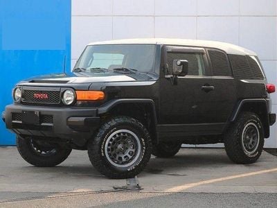 Schwarz Gebraucht 2011 Toyota FJ Cruiser SUV | 20.500 €