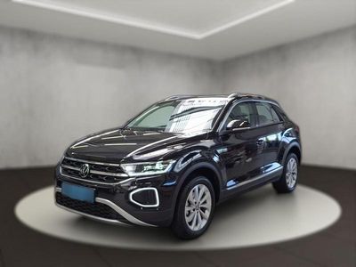 Schwarz metallic Gebraucht 2024 VW T-Roc Style SUV | 29.490 € (Fairer Preis)