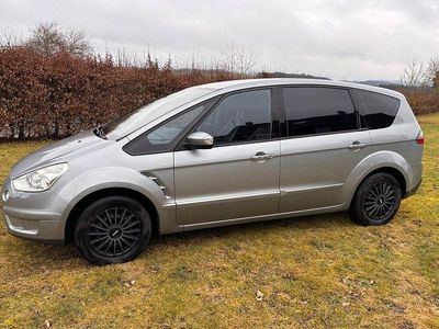 Silber Gebraucht 2008 Ford S-MAX Titanium Van / Kleinbus | 5.900 € (Teuer)