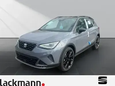 Ny Seat Arona Black Edition 115 HK (84 kW) 2025 Grå SUV
