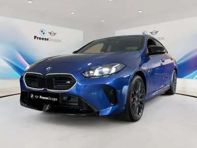 Neu BMW M235 Performance 300 PS (220 kW) 2026 Blau Limousine