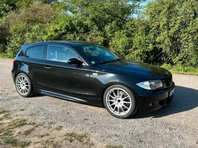 Gebraucht BMW 130 M Performance 265 PS (194 kW) 2007 Schwarz Kleinwagen