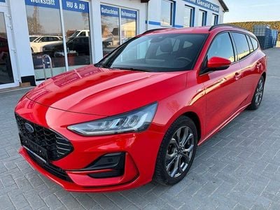 Rot Gebraucht 2022 Ford Focus ST-Line Limousine | 14.990 € (Fairer Preis)