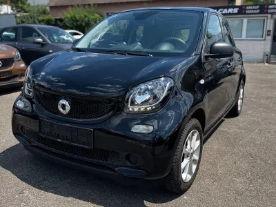 Gebraucht Smart ForFour 71 PS (52 kW) 2018 Schwarz Kleinwagen