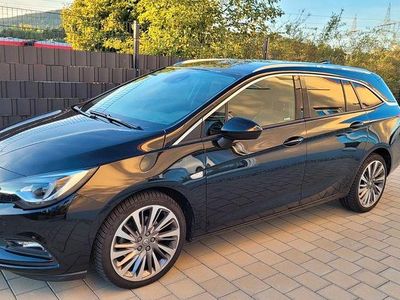 Schwarz Gebraucht 2017 Opel Astra Innovation Kombi | 11.900 € (Etwas zu teuer)