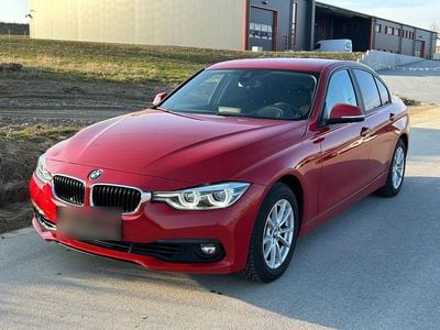 Gebraucht BMW 318 136 PS (100 kW) 2018 Rot Limousine