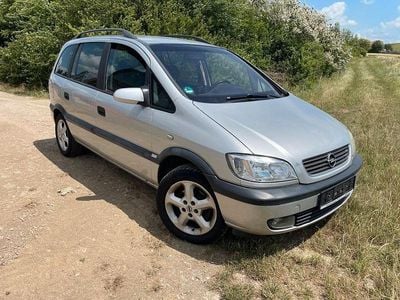 Gebraucht 2003 Opel Zafira Comfort Van / Kleinbus | 699 € (Guter Preis)