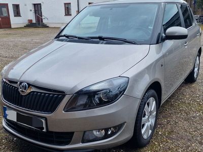 gebraucht Skoda Fabia 1.2l TSI 63kW 1. HAND/NEUER TUEV + SERVICE