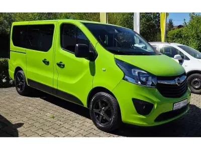 Usata Opel Vivaro S 120 CV (88 kW) 2019 Verde Monovolume