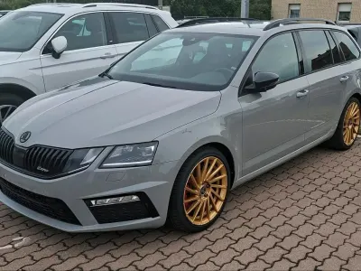 Gebraucht Skoda Octavia RS 230 PS (169 kW) 2017 Grau Kombi