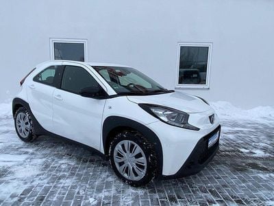 Gebraucht Toyota Aygo X X-play 72 PS (52 kW) 2023 Weiß SUV