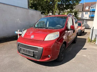 Używany Fiat Qubo Trekking 73 KM (53 kW) 2010 Czerwony Minivan