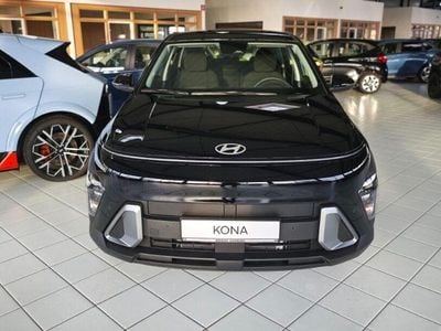 Neu Hyundai Kona Select 101 PS (74 kW) 2026 Schwarz SUV