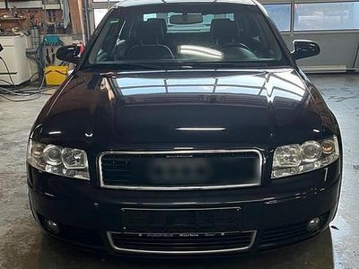 Blau Gebraucht 2001 Audi A4 Limousine | 1.500 €