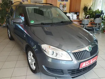 Gebraucht Skoda Fabia Family 86 PS (63 kW) 2011 Grau Kombi