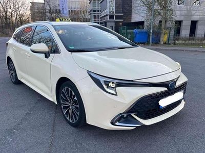 Gebraucht Toyota Corolla Team 152 PS (111 kW) 2023 Beige Kombi