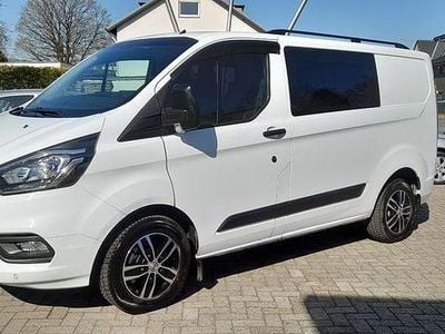 Second-hand Ford Transit 131 CP (96 kW) 2018 Alb Monovolum