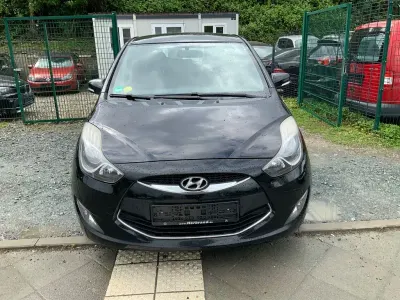 Gebraucht Hyundai ix20 116 PS (85 kW) 2012 Schwarz Kleinwagen