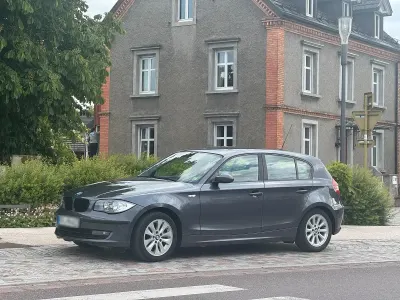 Gebraucht BMW 118 143 PS (105 kW) 2009 Grau Kleinwagen