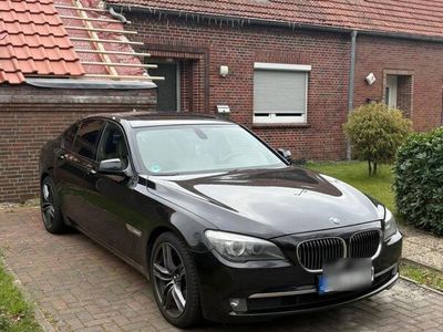 BMW 730