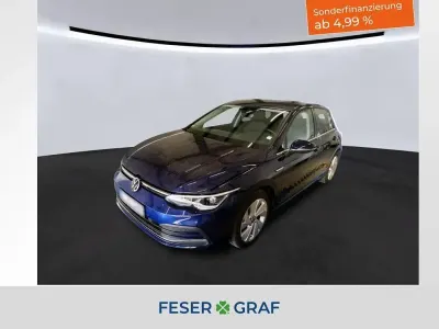 Second-hand VW Golf VIII Style 131 CP (96 kW) 2022 Albastru Berlinǎ
