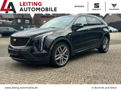 Gebraucht Cadillac XT4 230 PS (169 kW) 2021 Schwarz metallic (metallic) SUV