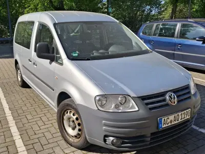 Usata VW Caddy 105 CV (77 kW) 2009 Argento Monovolume