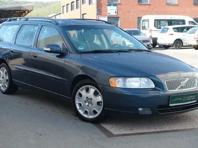 Gebraucht Volvo V70 Kinetic 163 PS (119 kW) 2006 Blau Kombi