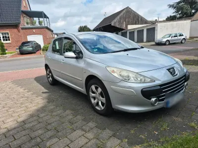 Gebraucht Peugeot 307 110 PS (80 kW) 2007 Silber Limousine