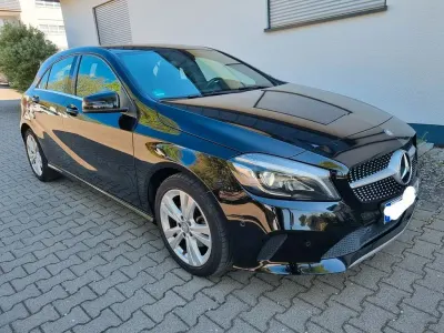 Gebraucht Mercedes A160 102 PS (75 kW) 2016 Schwarz Limousine