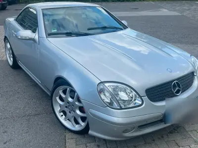 Gebraucht Mercedes SLK230 197 PS (144 kW) 2004 Silber Cabrio
