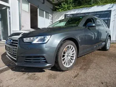 Gebraucht Audi A4 Design 190 PS (139 kW) 2016 Other Kombi