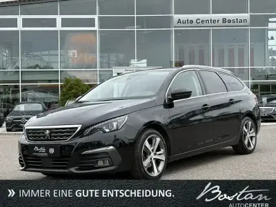 Gebraucht Peugeot 308 SW Allure 131 PS (96 kW) 2020 Schwarz Kombi