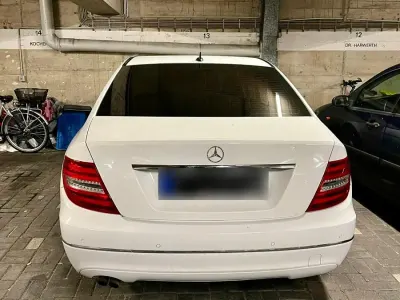 Gebraucht Mercedes C180 Avantgarde Edition 156 PS (114 kW) 2012 Weiß Limousine