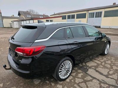 Schwarz Gebraucht 2017 Opel Astra Innovation Kombi | 4.990 €