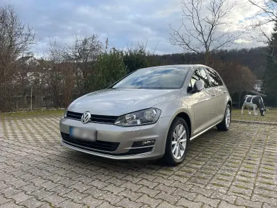 Gebraucht VW Golf VII LOUNGE 86 PS (63 kW) 2015 Silber Limousine