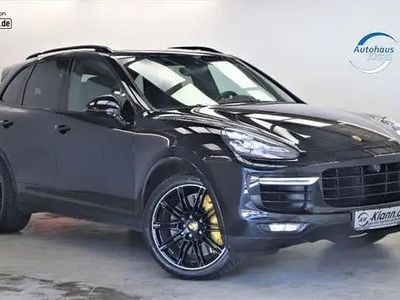 Usata Porsche Cayenne Turbo S Chrono 570 CV (419 kW) 2015 Nero SUV