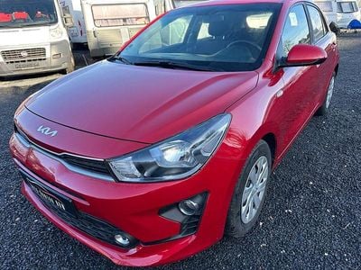 Rot Gebraucht 2023 Kia Rio Edition 7 Limousine | 12.500 € (Guter Preis)