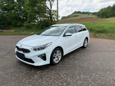 Gebraucht Kia Ceed Sportswagon 136 PS (100 kW) 2021 Weiß Kombi