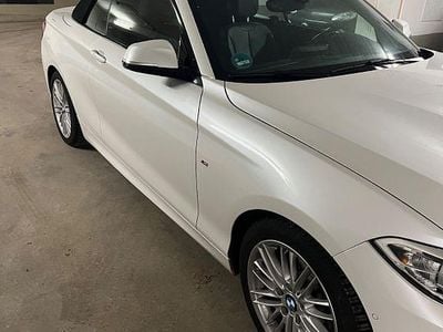 Gebraucht BMW 220 M Sport 184 PS (135 kW) 2016 Weiß Cabrio