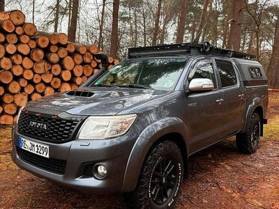 Grau Gebraucht 2014 Toyota HiLux Abholung | 25.000 € (Teuer)
