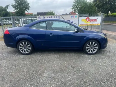 Gebraucht Ford Focus Cabriolet 145 PS (106 kW) 2008 Blau Cabrio