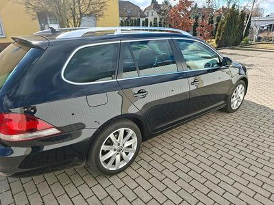 Gebraucht VW Golf VI Comfortline 122 PS (89 kW) 2011 Schwarz Kleinwagen