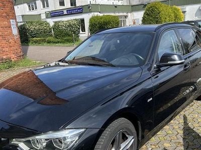 Gebraucht BMW 320 Sport Line 190 PS (139 kW) 2016 Schwarz Kombi