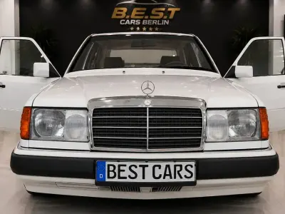 Gebraucht Mercedes E230 132 PS (97 kW) 1991 Weiß Limousine