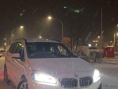 Weiß Gebraucht 2020 BMW 220 Luxury Line Kombi | 26.500 €