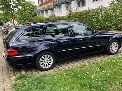 Mercedes E200
