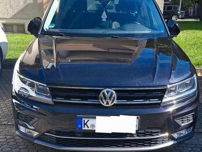 Gebraucht VW Tiguan Highline 150 PS (110 kW) 2016 Schwarz SUV