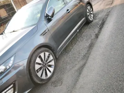 Gebraucht Kia Optima 136 PS (100 kW) 2012 Braun Limousine