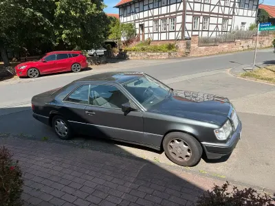 Gebraucht Mercedes 230 136 PS (100 kW) 1992 Grau Coupé